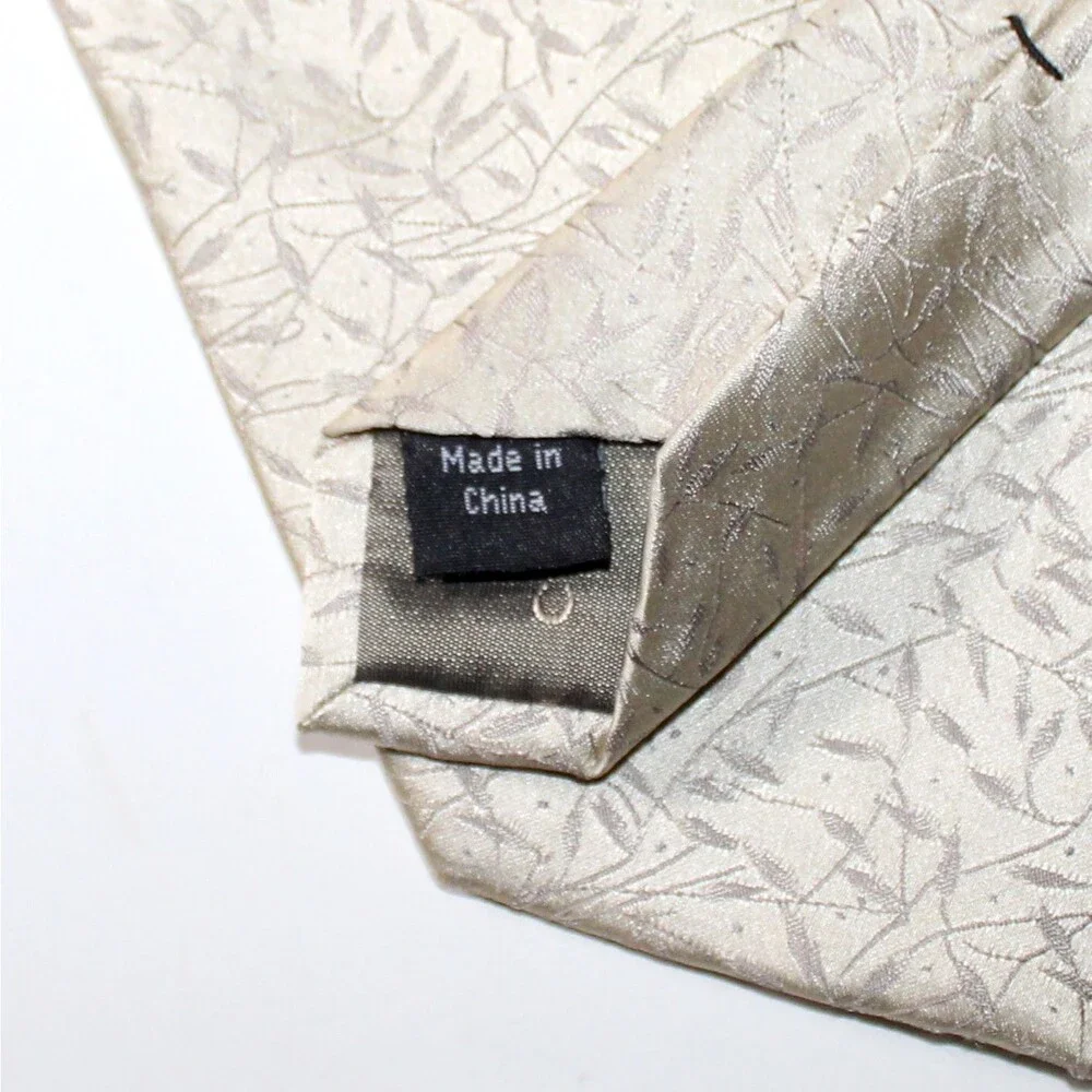 Calvin Klein Necktie gold floral silk vines leafs